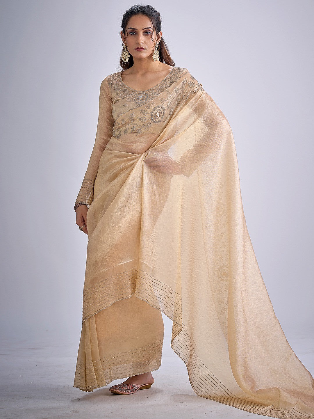 Elegant Cream Kanjivaram Silk Saree Adorned With Stone Work & Cut Dana Detailing - Image 2