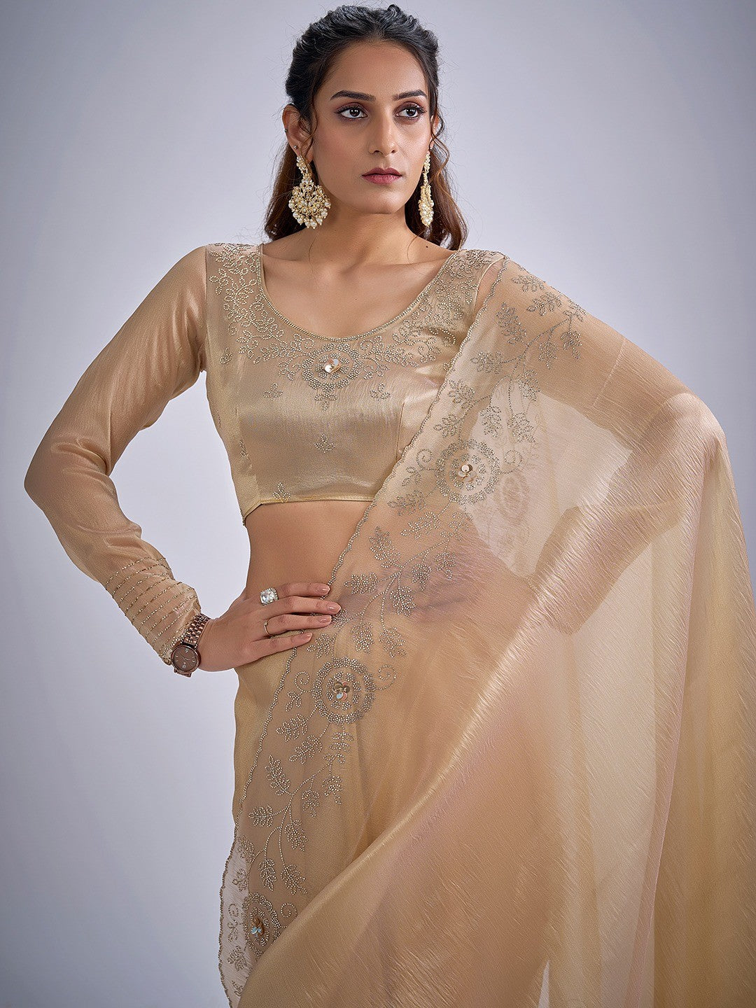 Elegant Cream Kanjivaram Silk Saree Adorned With Stone Work & Cut Dana Detailing - Image 3