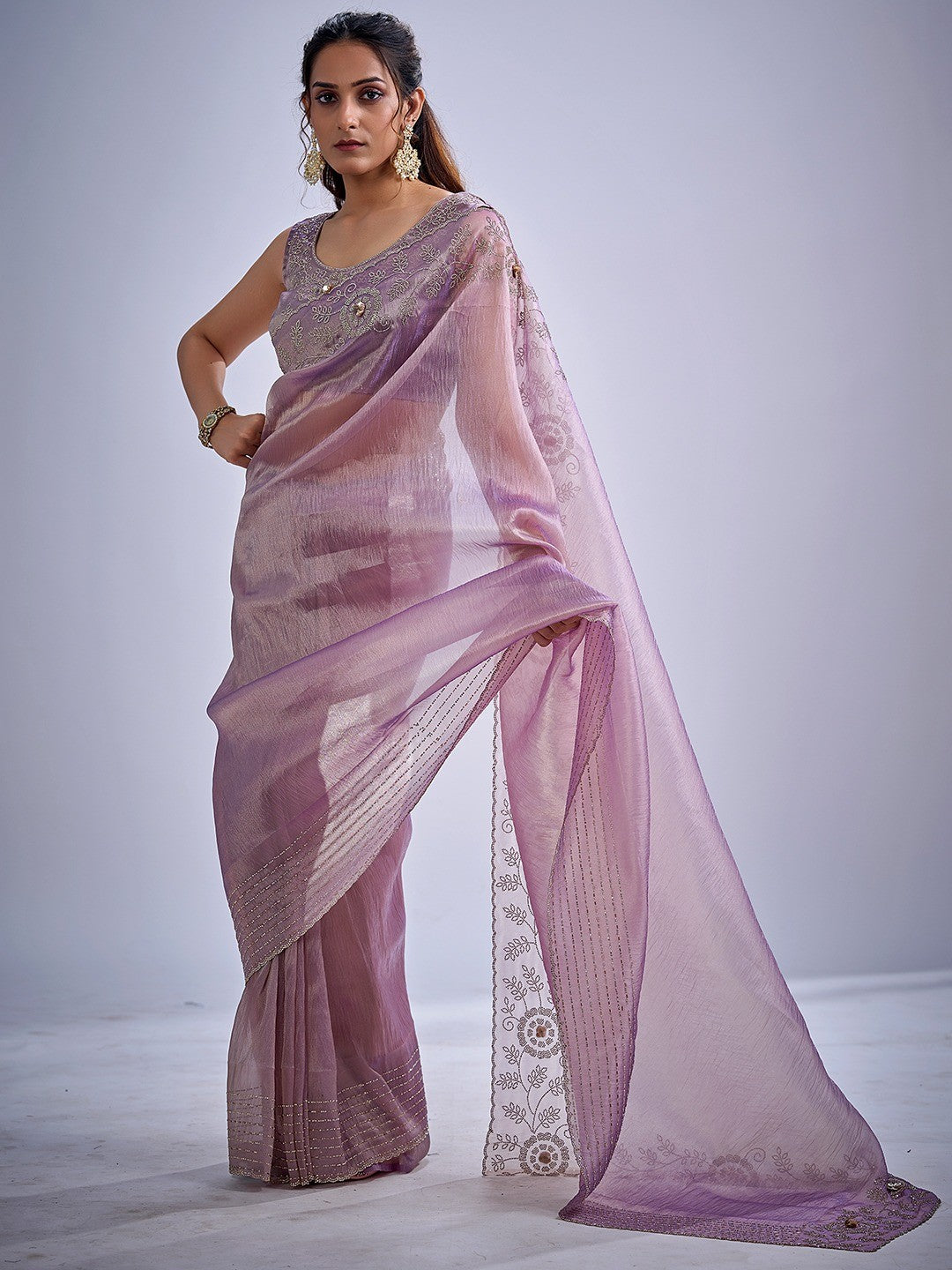Elegant Lavender Kanjivaram Silk Saree Adorned With Stone Work & Cut Dana Detailing - Image 4