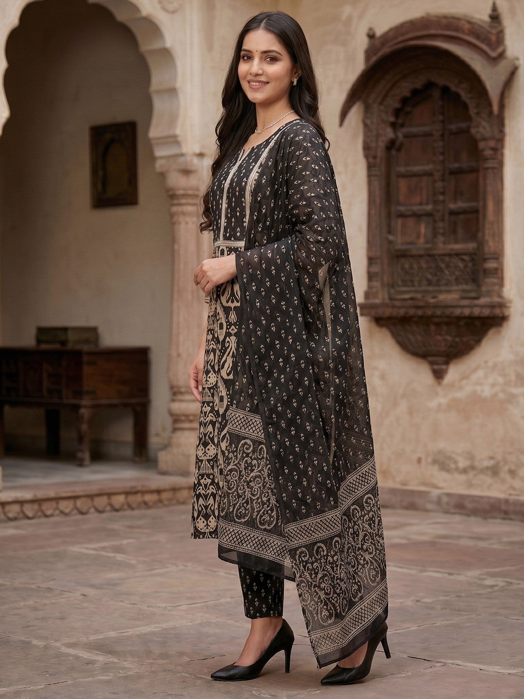 Designer Black Cotton Kurta Set with Ikkat Print Graceful Traditional Look - Image 3