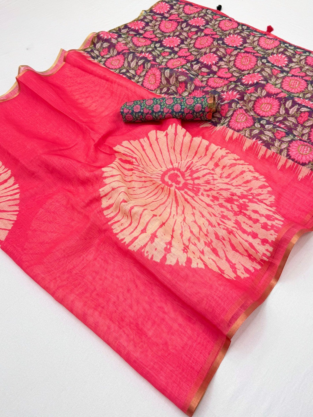 Pink Linen Saree with White Abstract Design Lightweight Comfortable Outfit - Image 2