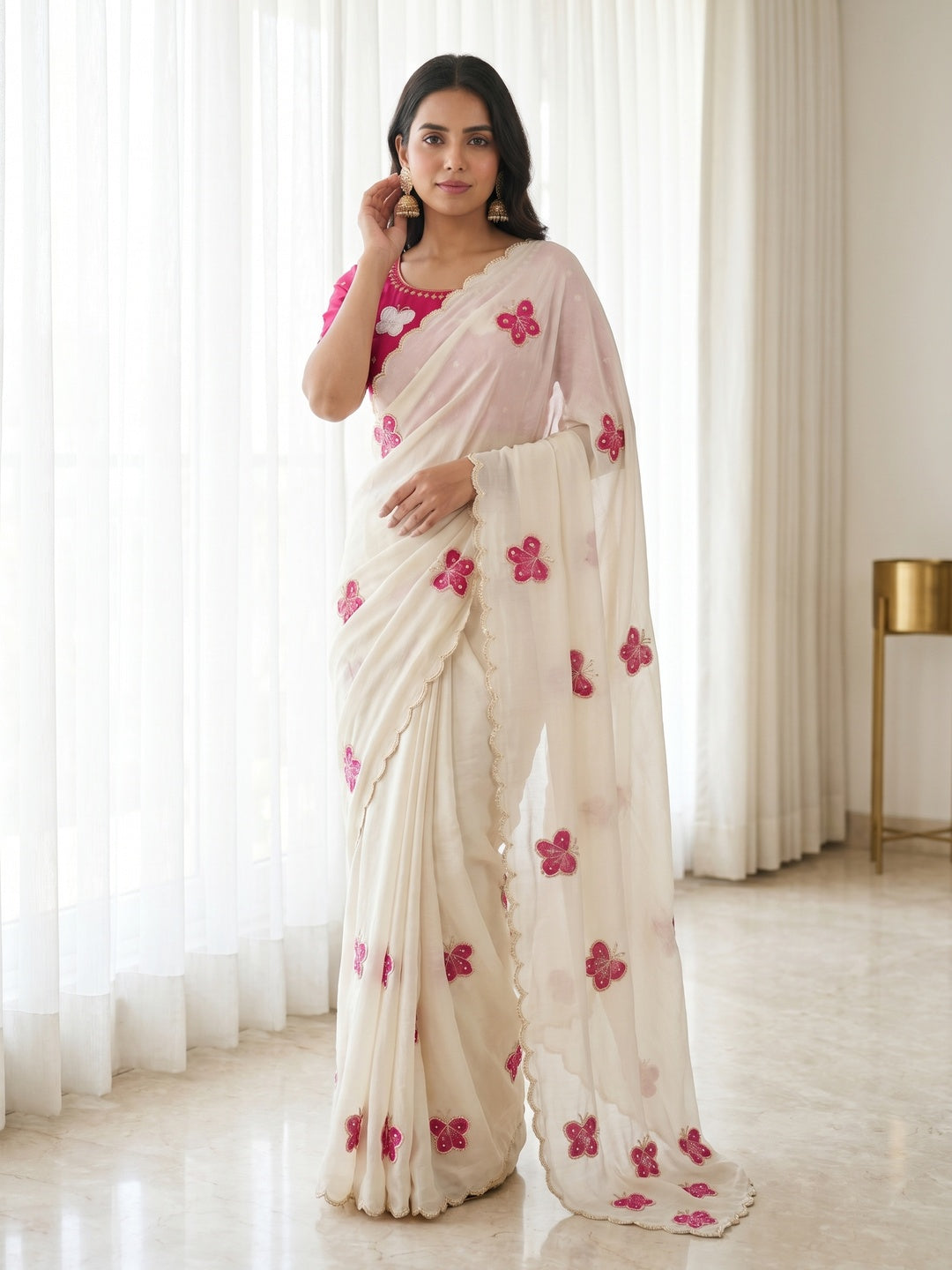 Peachmode Offwhite Chinon Saree with Pink Handwork Motifs - Image 3