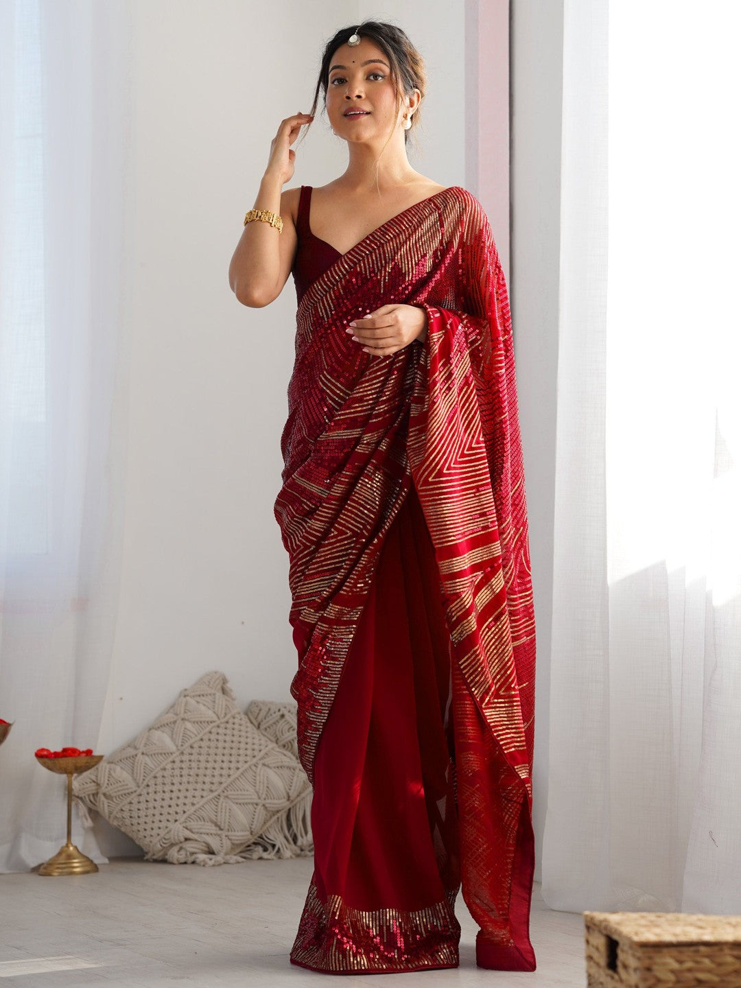 Peachmode Red Georgette Saree with Sequins Embroidery - Image 2