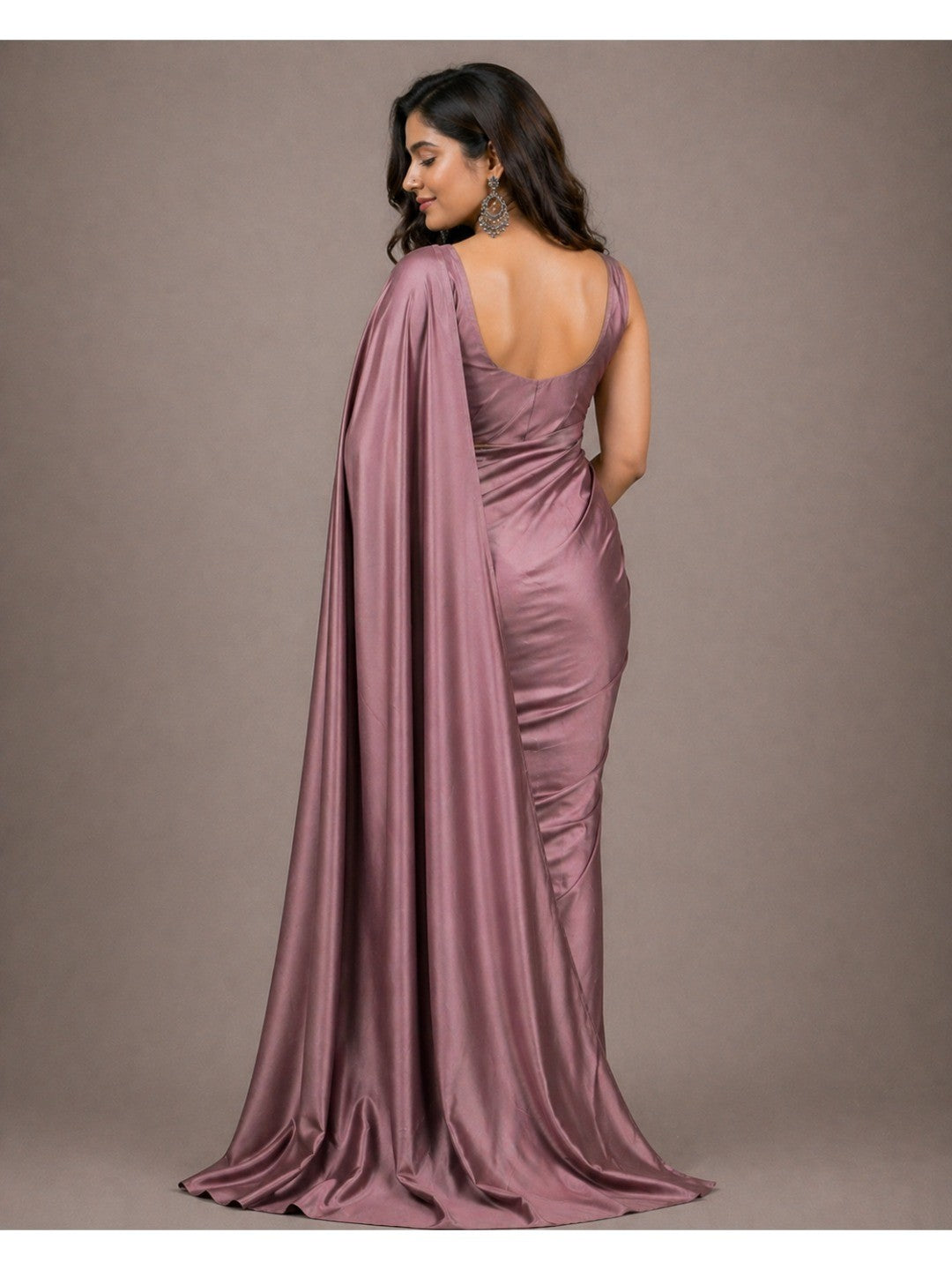 Elegant Mauve Solid Japan Satin Saree With Luxurious Finish - Image 2