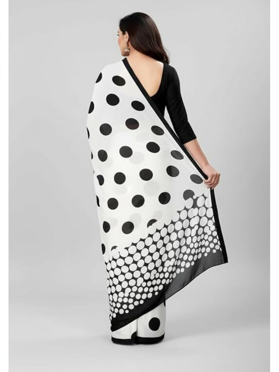 Fashionable Black & White Polka Dot Printed Party Wear Crepe Silk Saree - Image 2