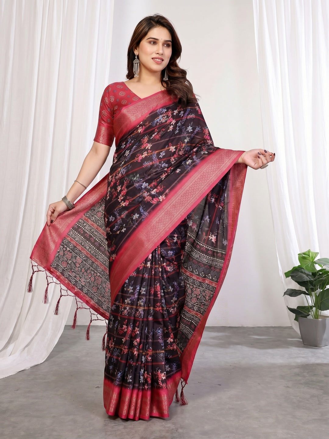 Peachmode Black Cotton Silk Floral Print Saree with Zari Border - Image 3