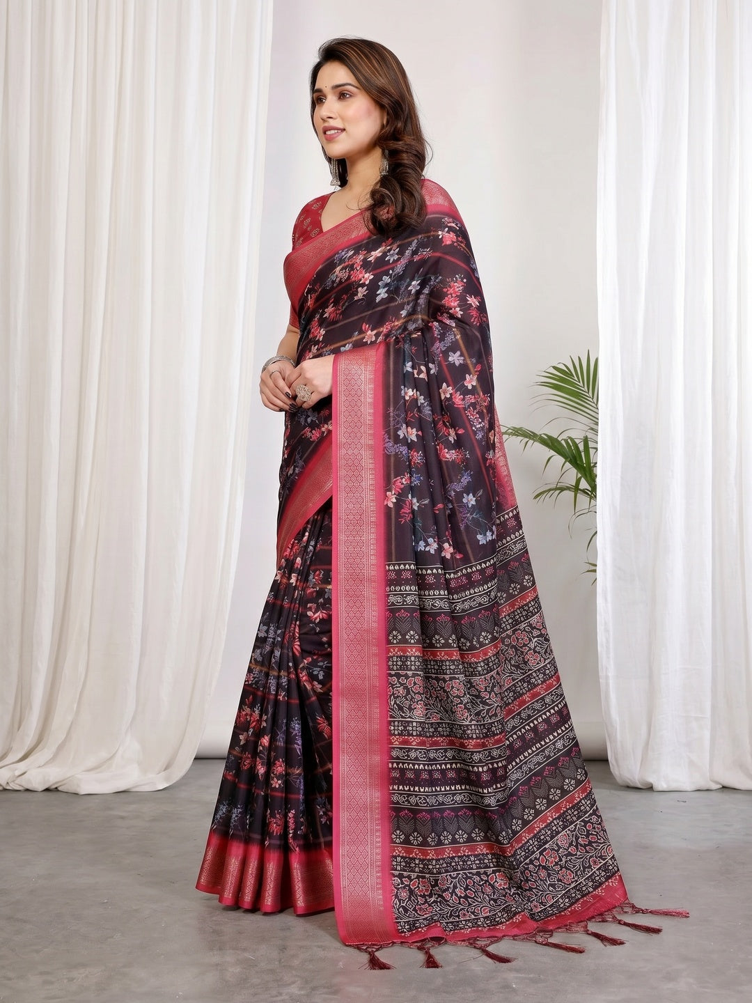 Peachmode Black Cotton Silk Floral Print Saree with Zari Border - Image 4