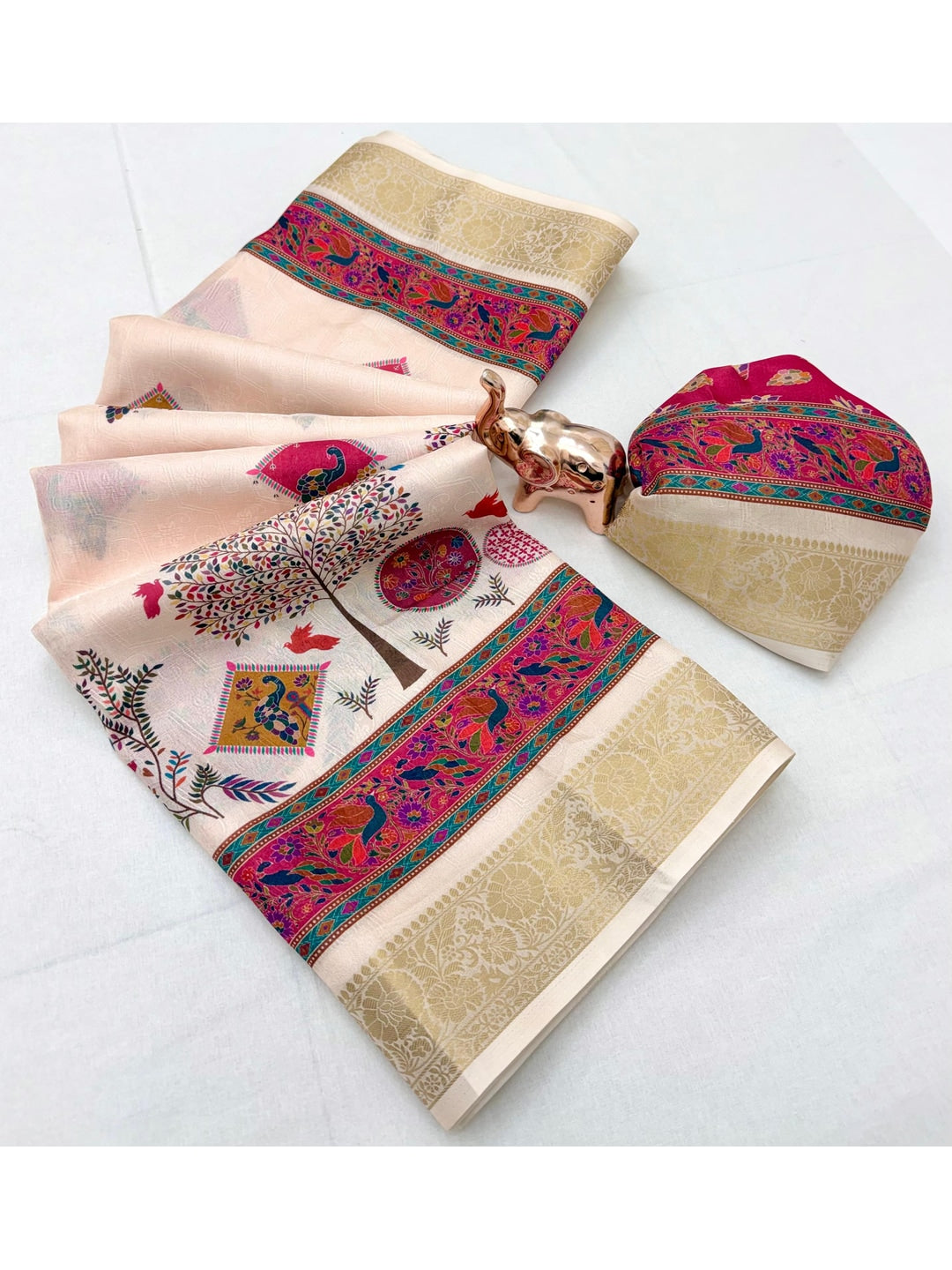 Peachmode Pink Soft Marshmallow Saree with Digital Print - Image 3