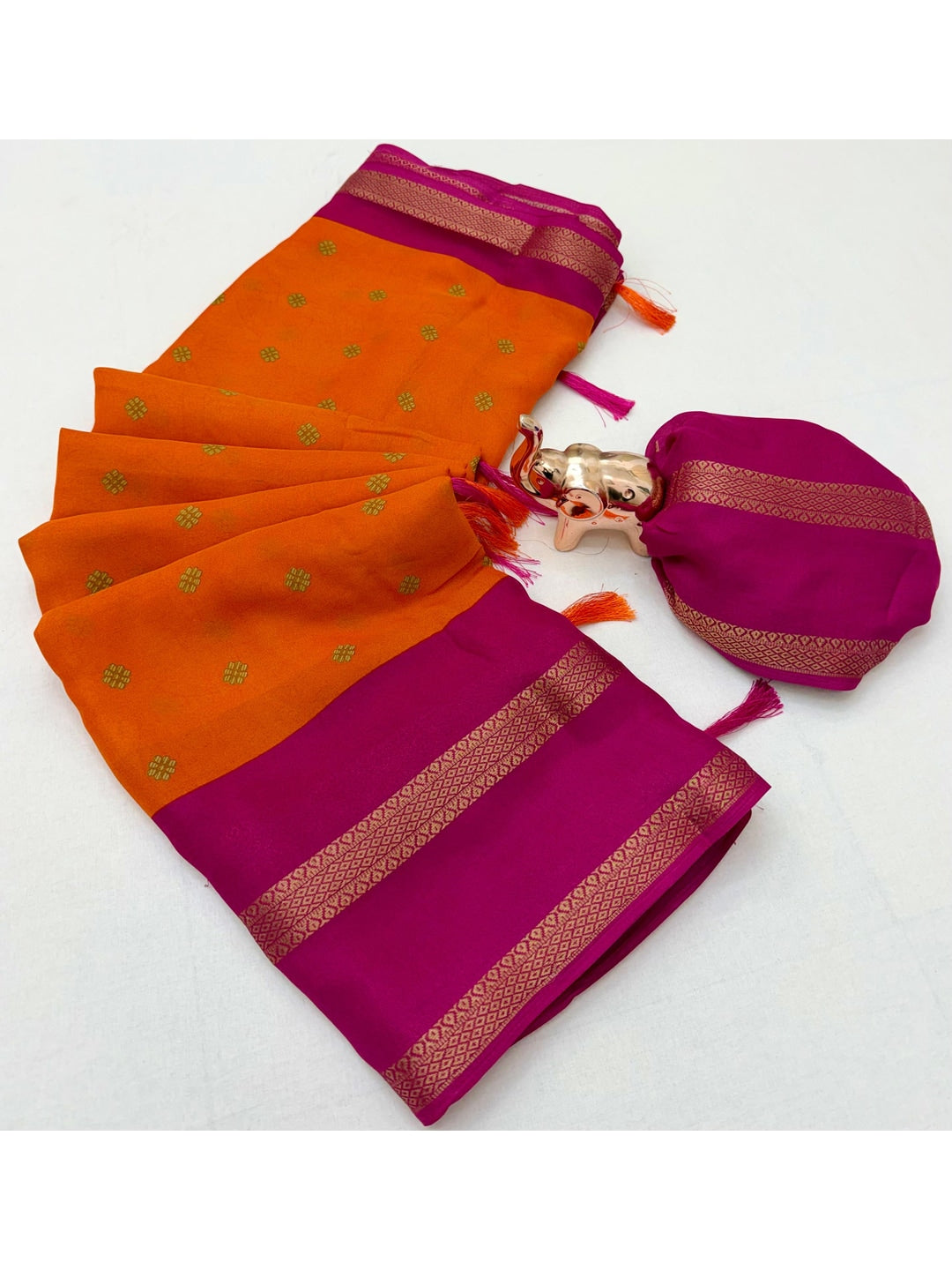 Peachmode Orange Soft Marshmallow Saree with Ikkat Print - Image 3