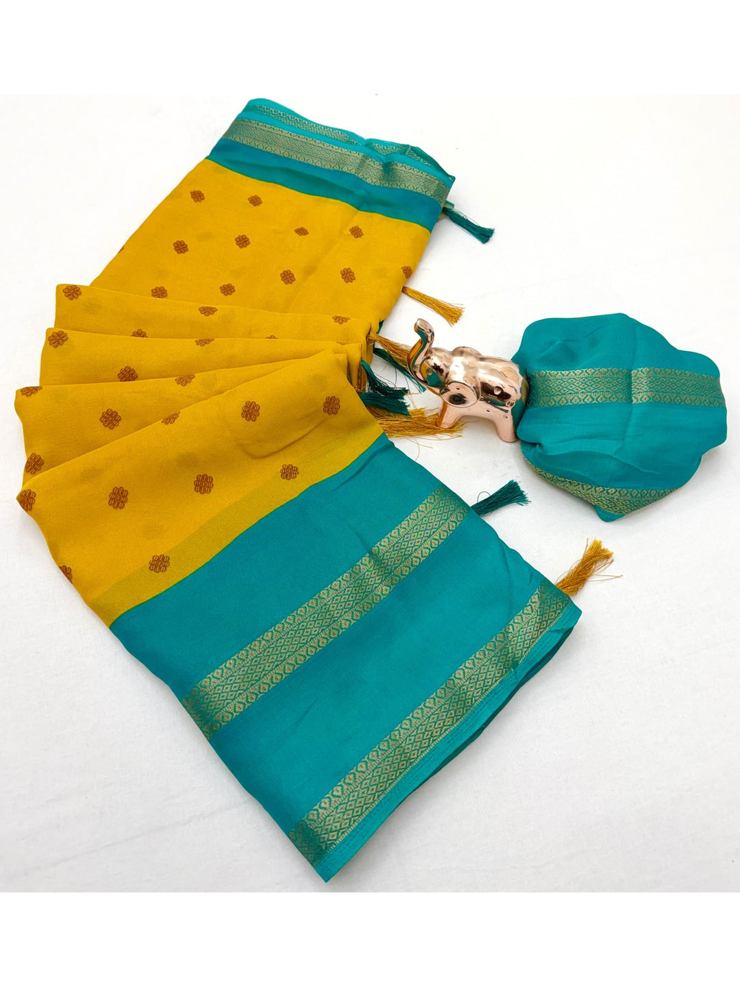 Peachmode Yellow Soft Marshmallow Saree with Ikkat Print - Image 3