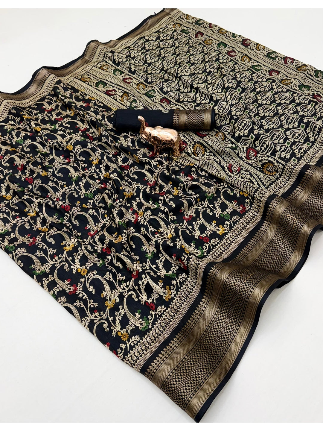 Peachmode Black Dolla Silk Saree with Digital Print - Image 2