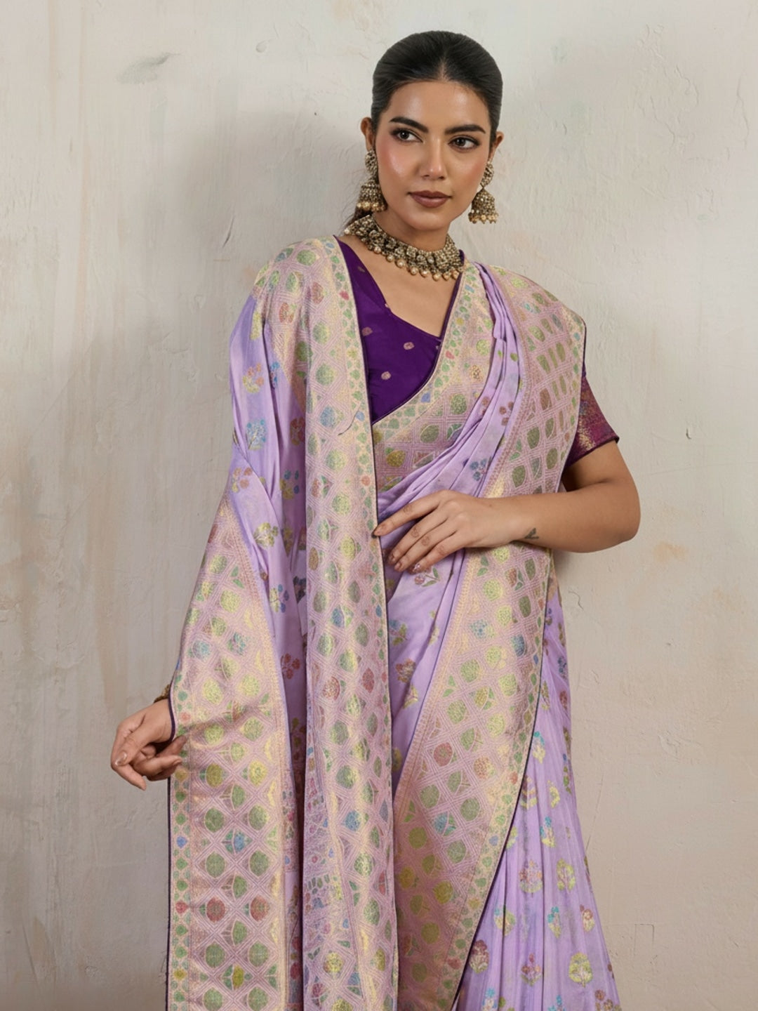 Peachmode Lavender Hand Dyed Chiffon Saree with Meenakari Weaving - Image 4