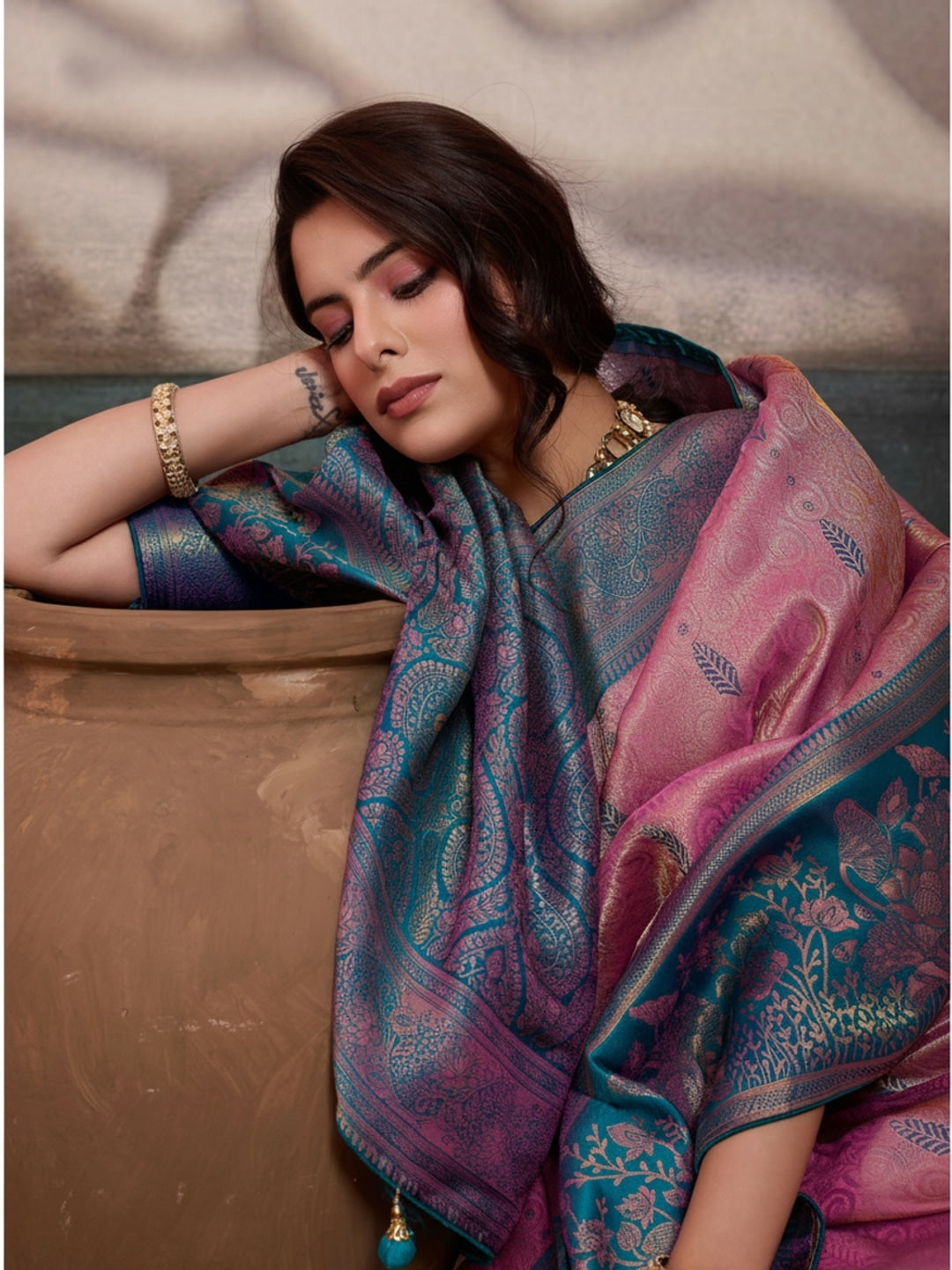 Peachmode Multicolor Kanjivaram Soft Silk Saree with Meenakari Woven Pallu - Image 2