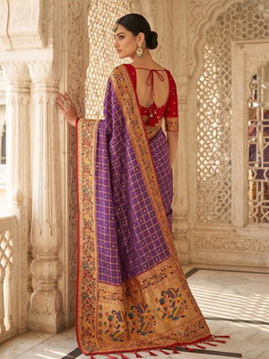 Premium Purple Check Motif Weaving Banarasi Silk Saree With Decorative Border & Pallu - Image 2