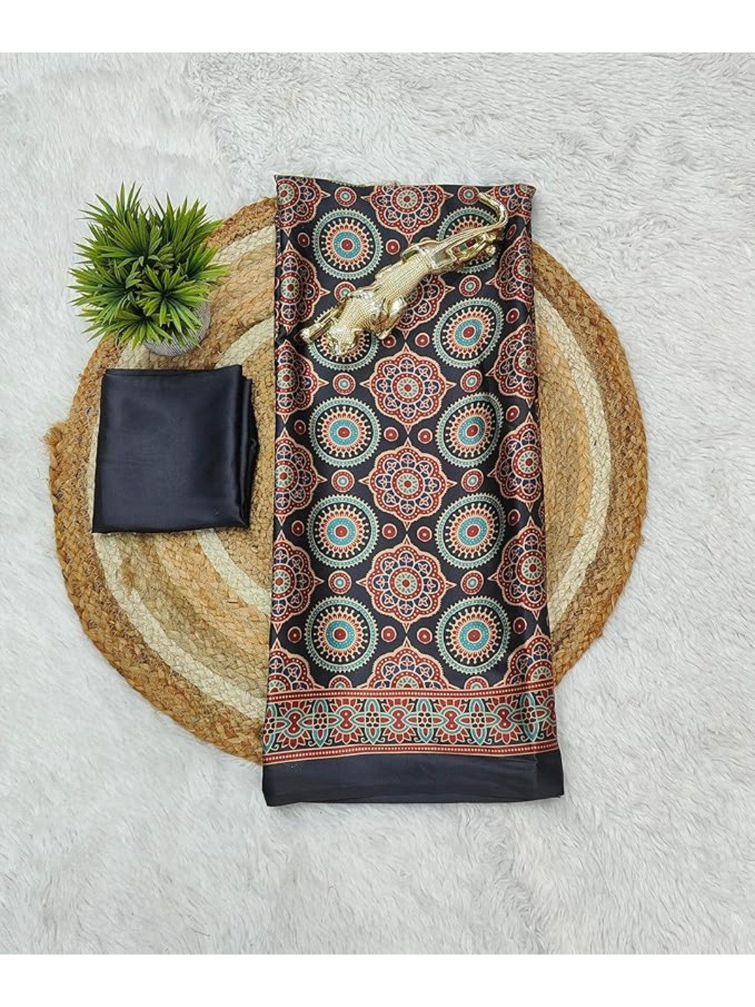 Sophisticated Black Digital Printed Crepe Saree With Ajrakh Inspired Border - Image 4
