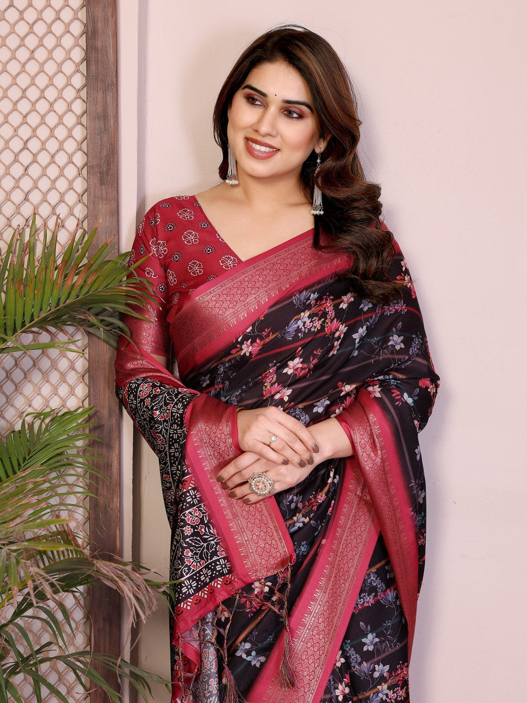 Peachmode Black Cotton Silk Floral Print Saree with Zari Border - Image 8