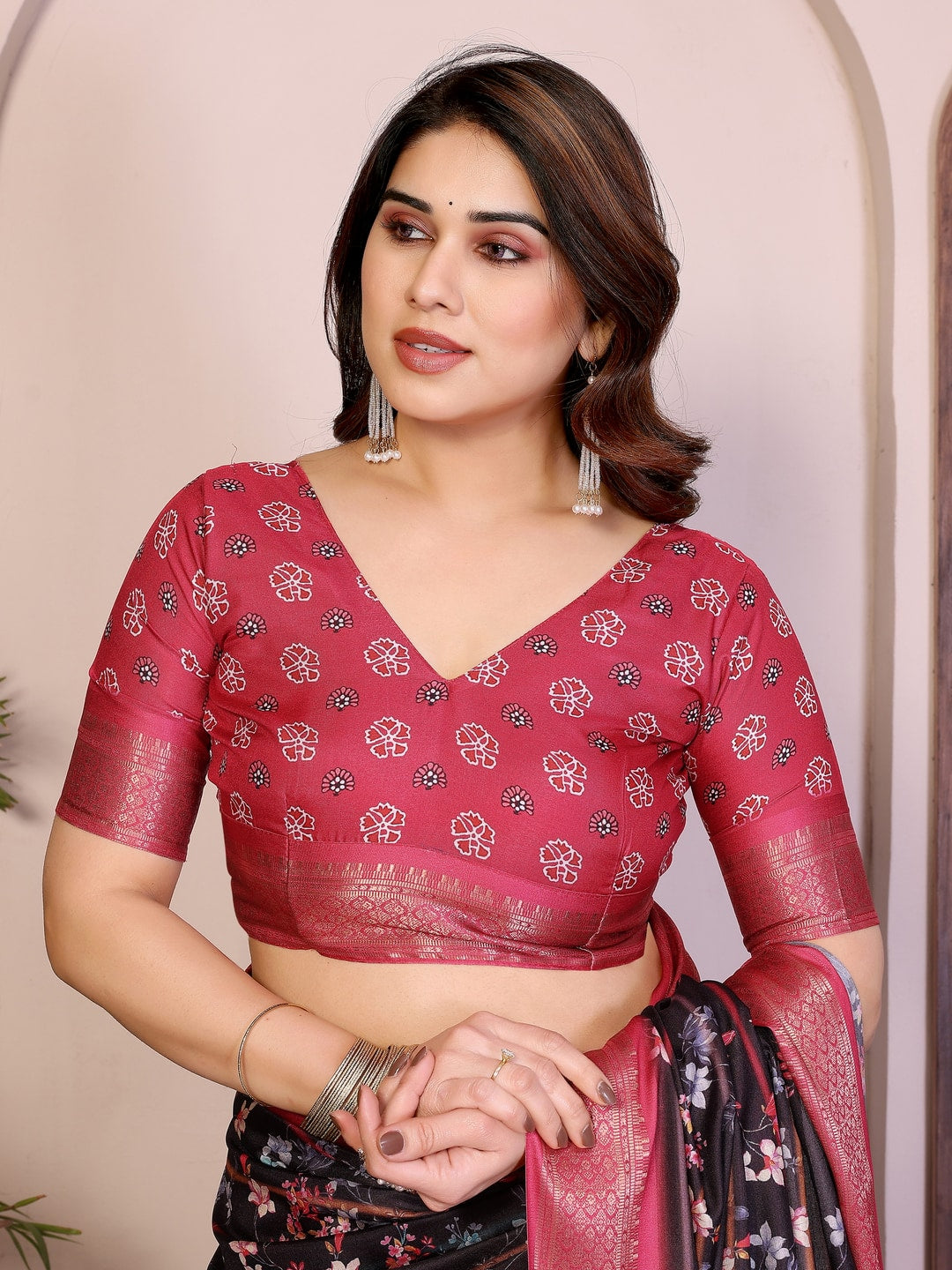 Peachmode Black Cotton Silk Floral Print Saree with Zari Border - Image 9
