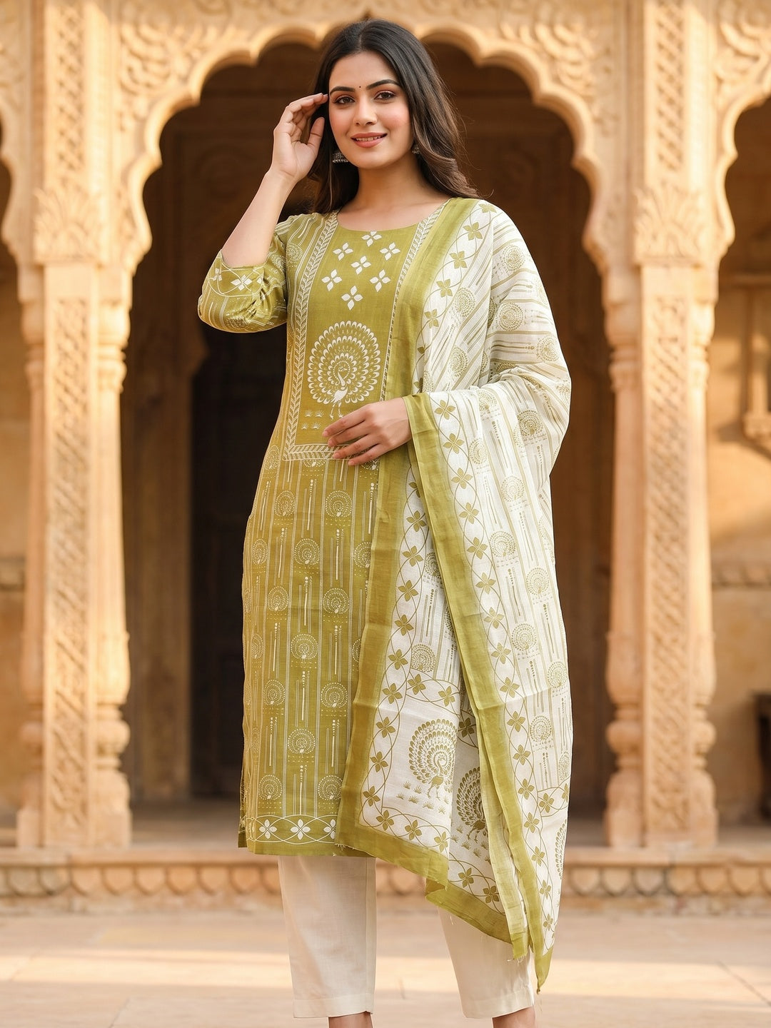 Elegant Green Linen Unstitched Dress Material with Artistic Print - Image 2