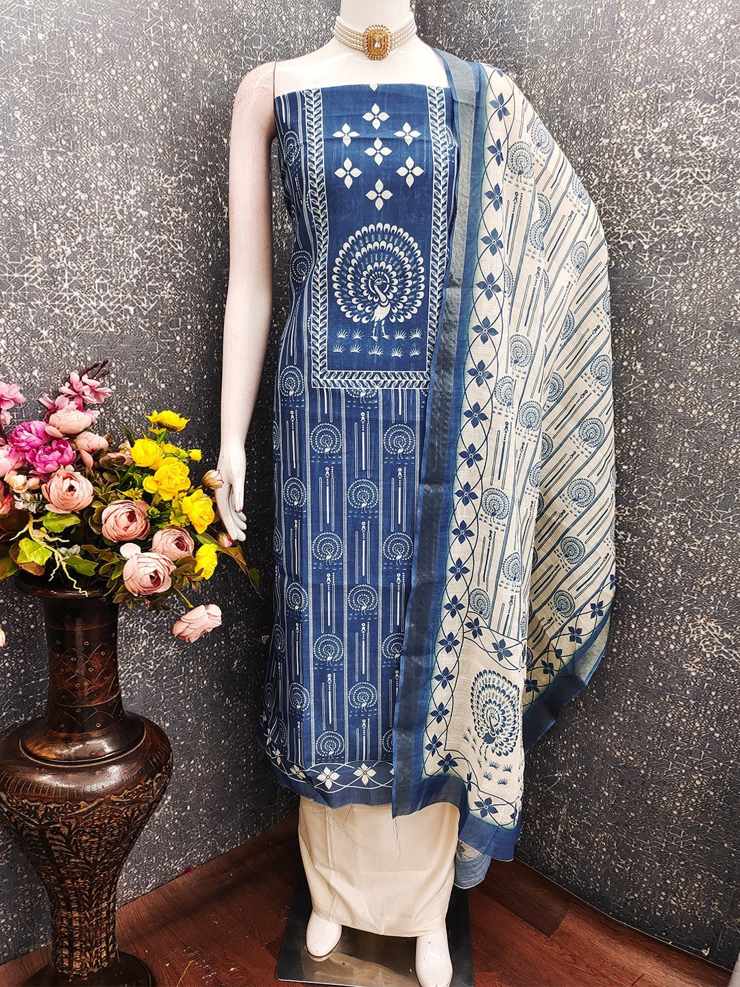 Elegant Blue Linen Unstitched Dress Material with Traditional Print - Image 3