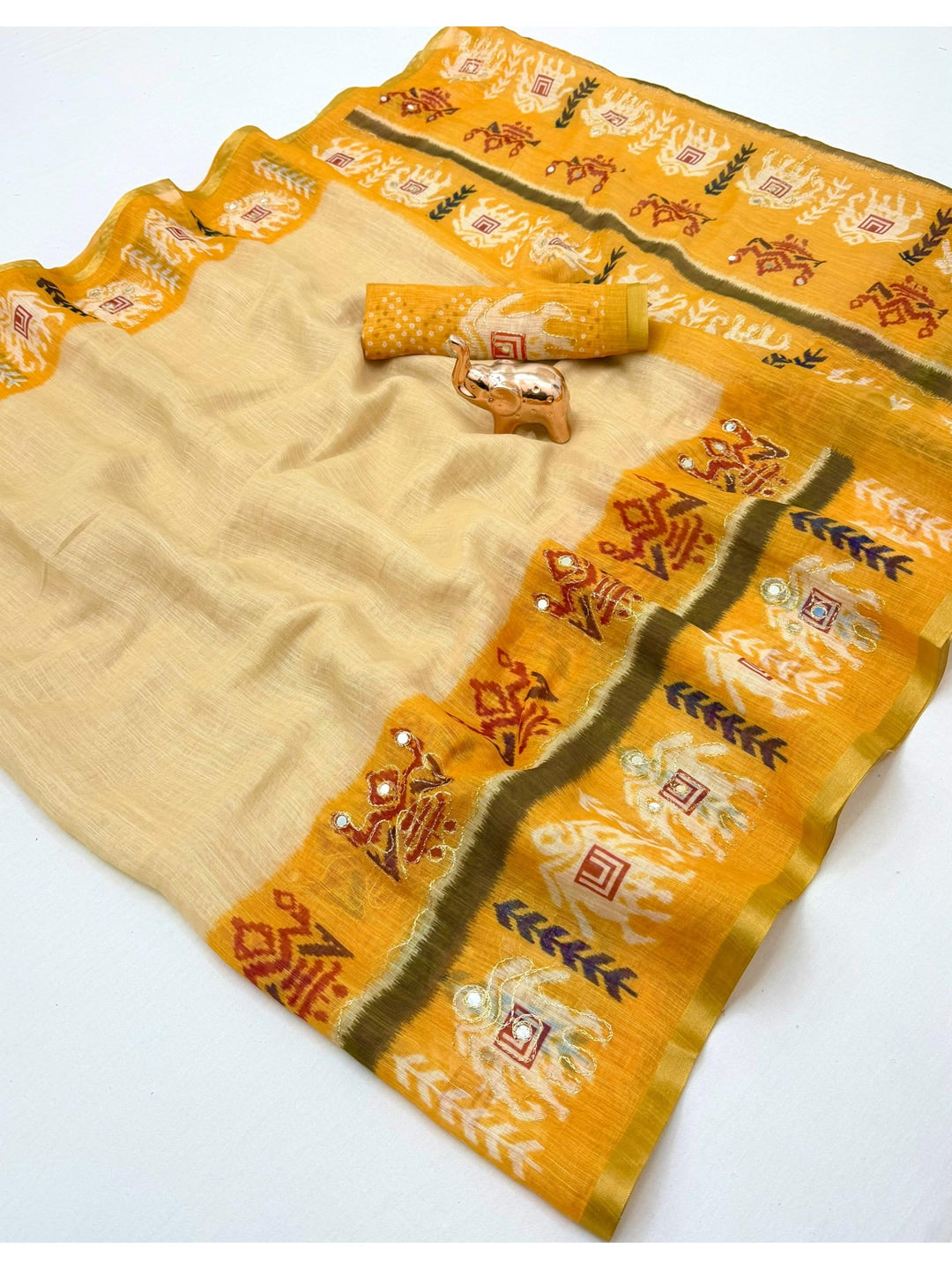 Peachmode Yellow Linen Saree with Digital Print and Zari Work - Image 2