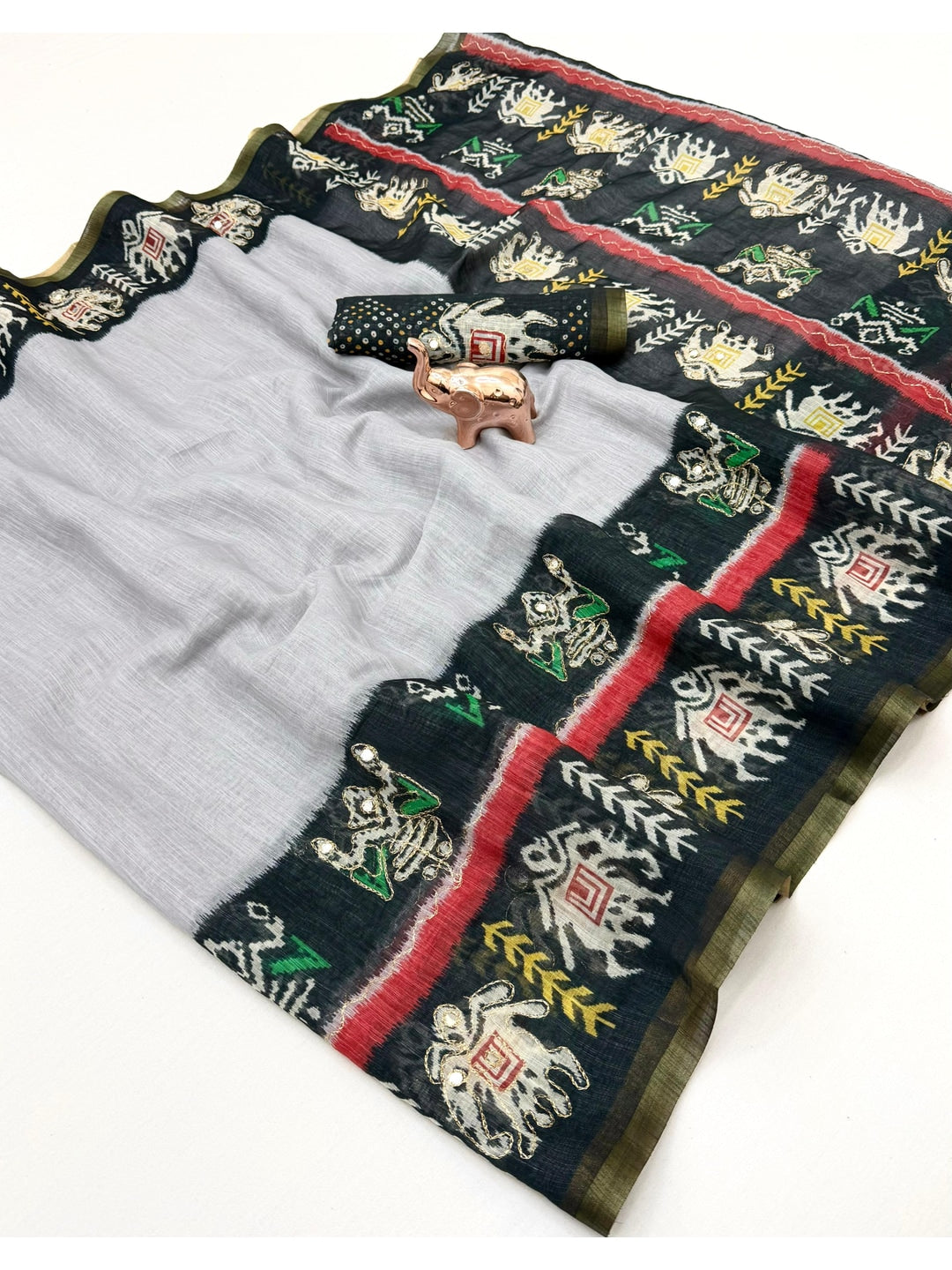 Peachmode Grey Linen Saree with Digital Print and Zari Work - Image 2