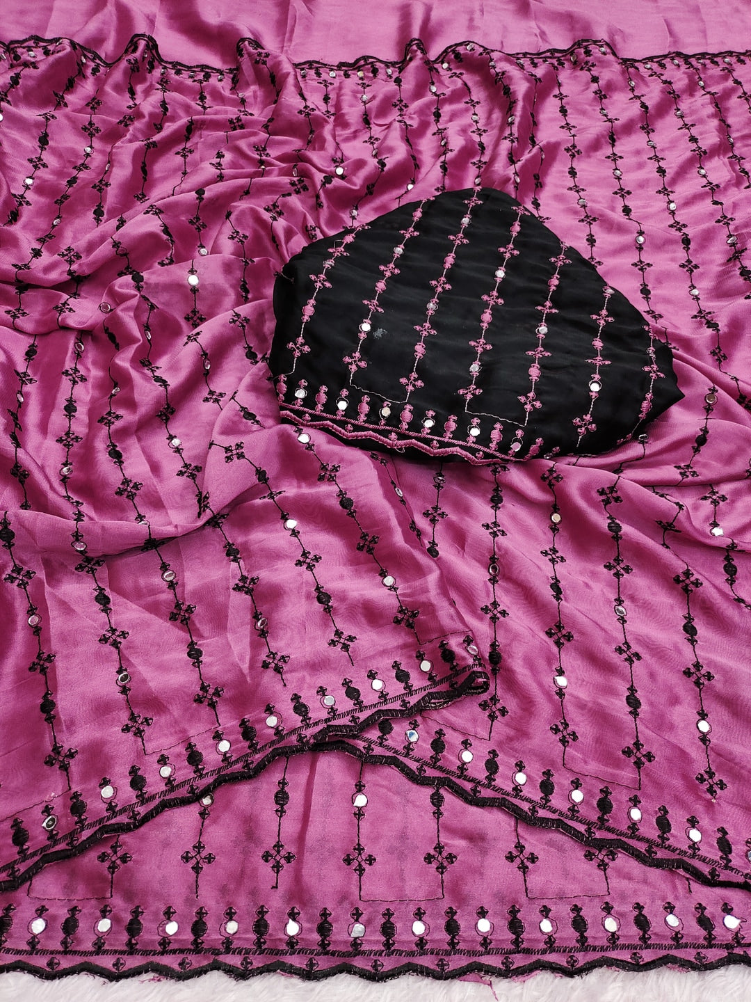 Peachmode Pink Viscose Saree with Floral Embroidery and Mirror Work - Image 7