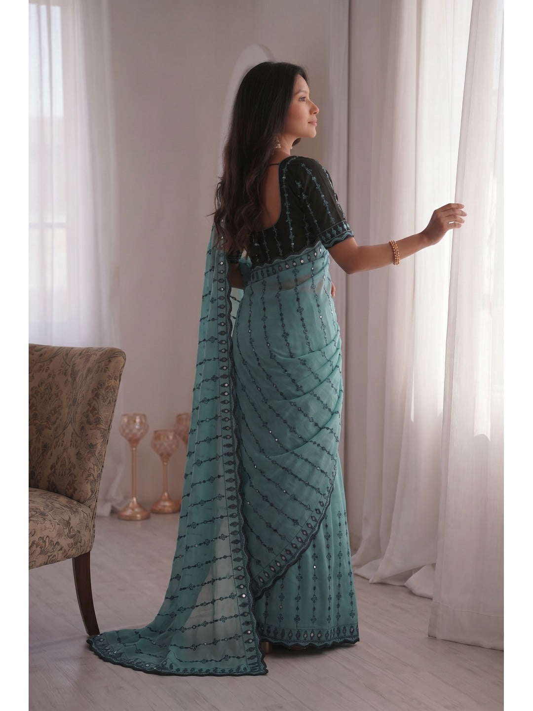 Peachmode Turquoise Viscose Saree with Floral Embroidery and Mirror Work - Image 4
