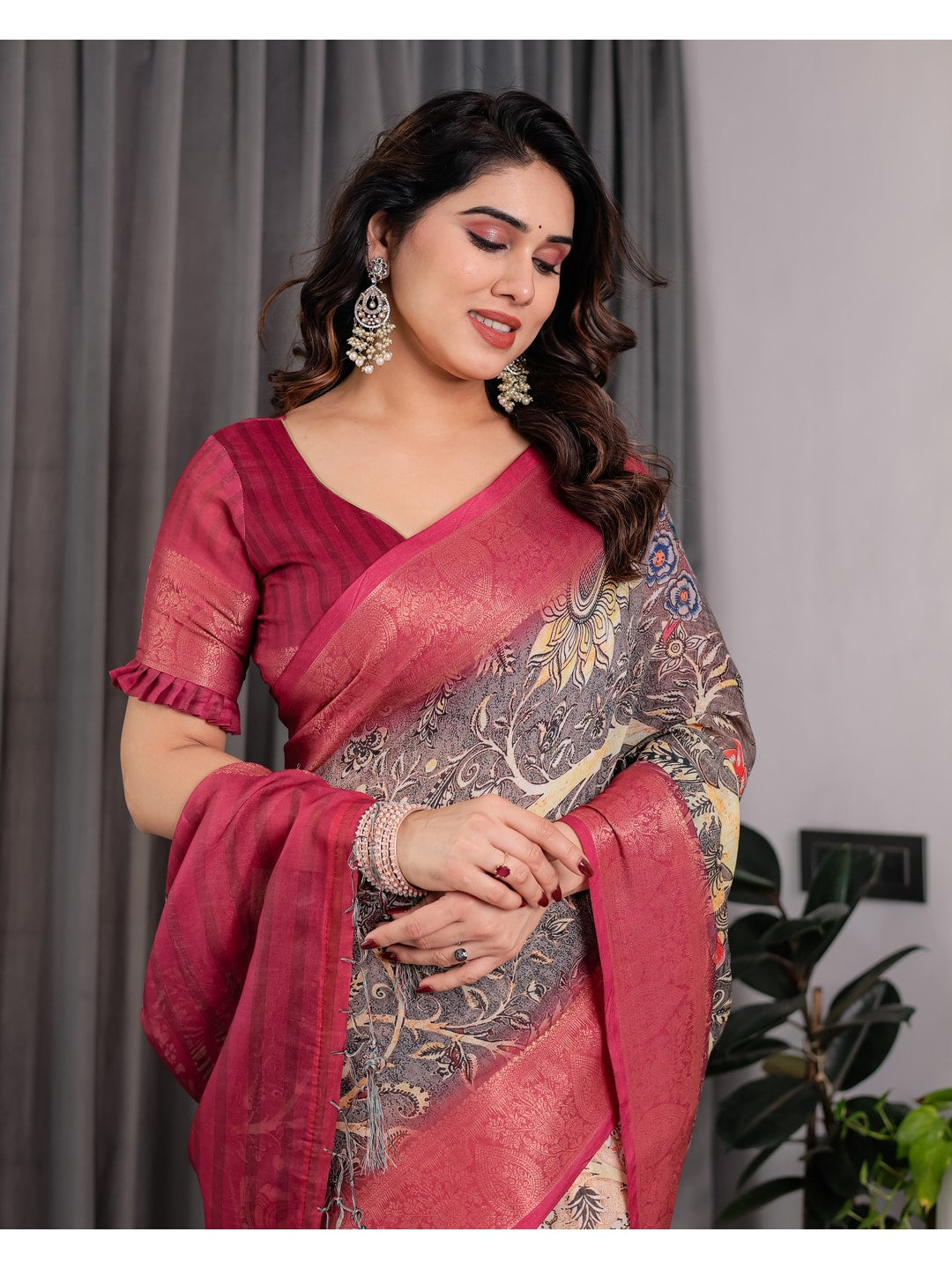 Peachmode Wine Handloom Linen Cotton Floral Print Saree - Image 9