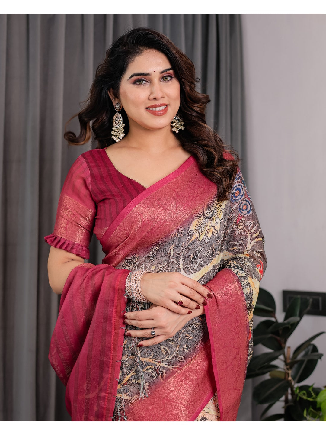 Peachmode Wine Handloom Linen Cotton Floral Print Saree - Image 10