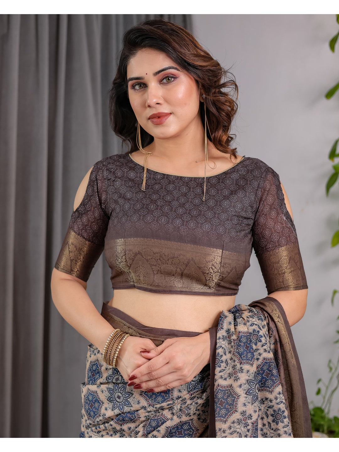 Peachmode Grey Handloom Linen Cotton Floral Print Saree - Image 7