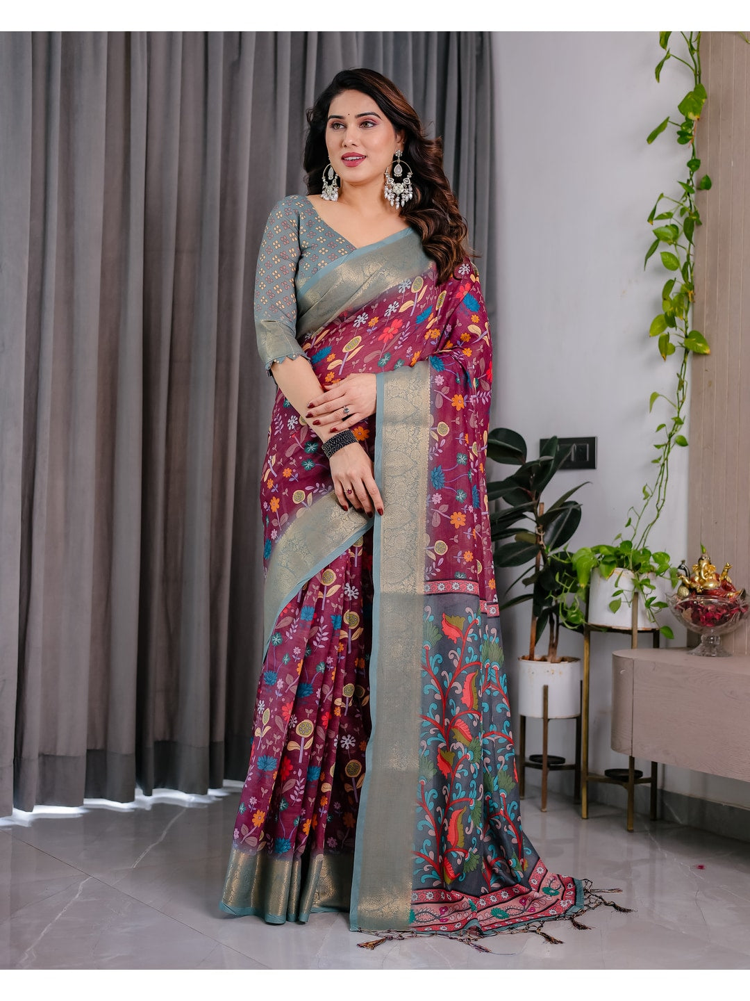 Peachmode Purple Handloom Linen Cotton Floral Print Saree - Image 3