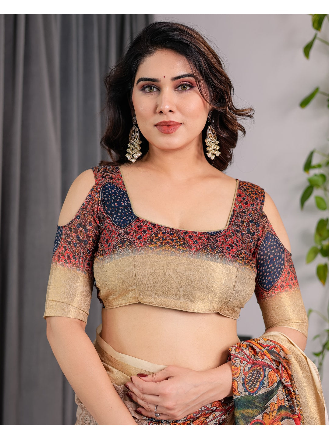 Peachmode Cream Handloom Linen Cotton Floral Print Saree - Image 7