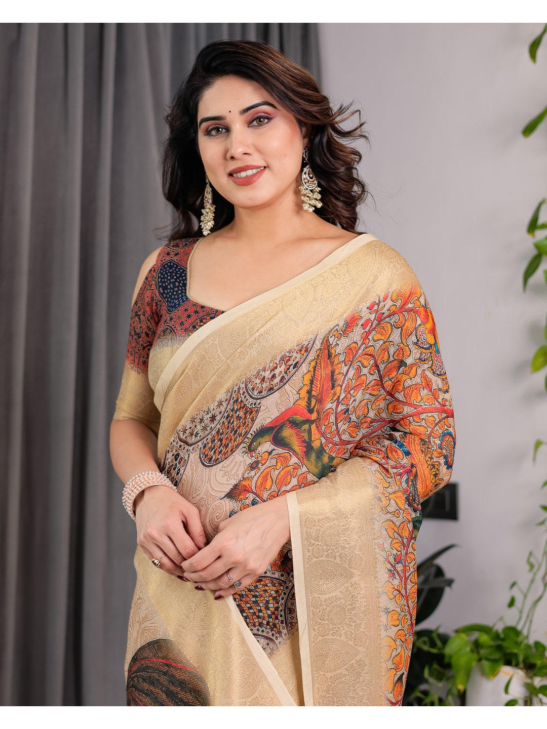 Peachmode Cream Handloom Linen Cotton Floral Print Saree - Image 10
