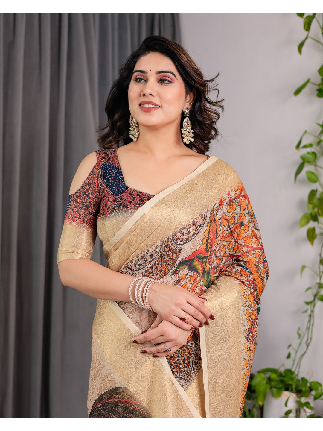 Peachmode Cream Handloom Linen Cotton Floral Print Saree - Image 11