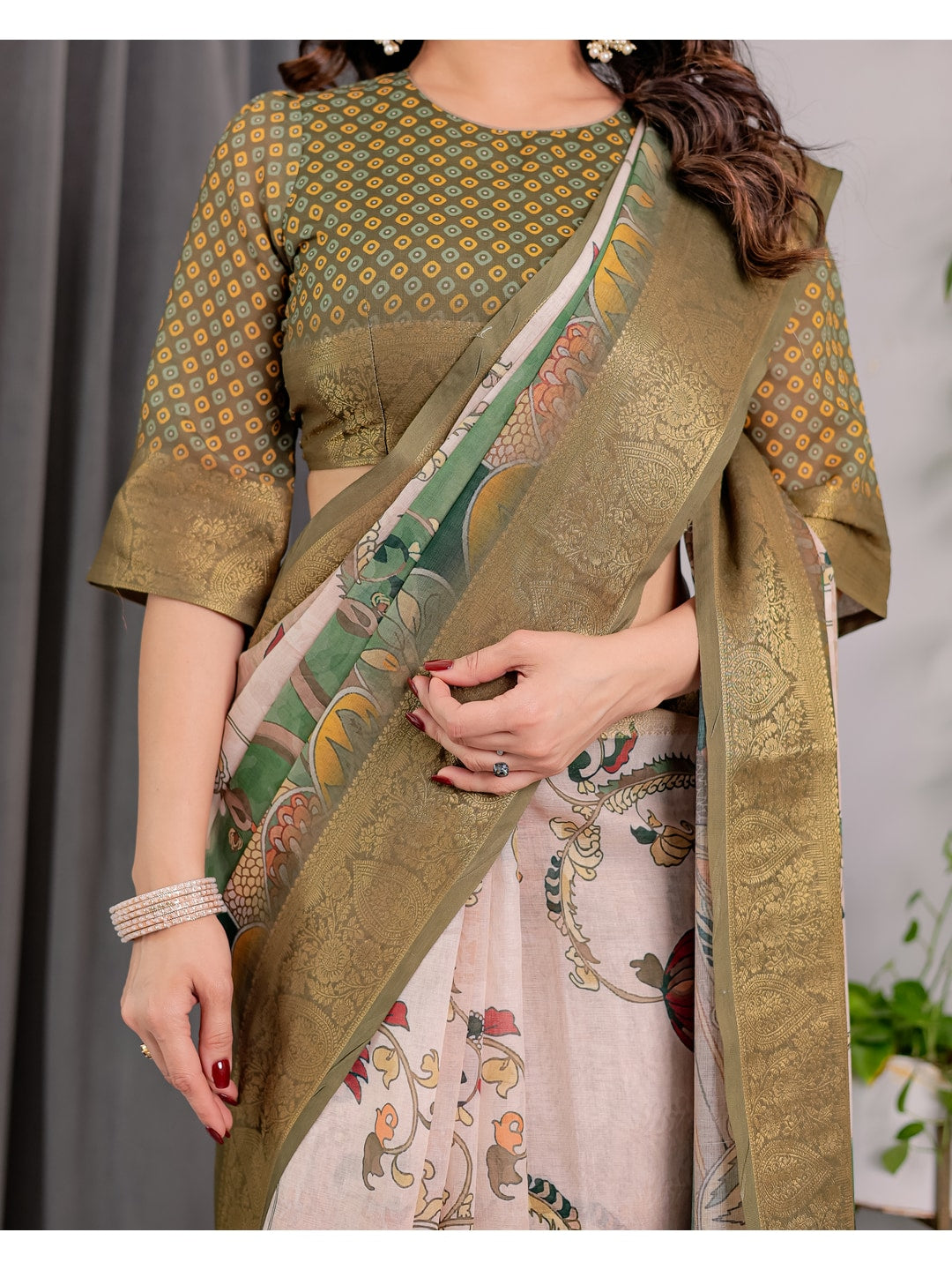 Peachmode Olive Handloom Linen Cotton Floral Print Saree - Image 15
