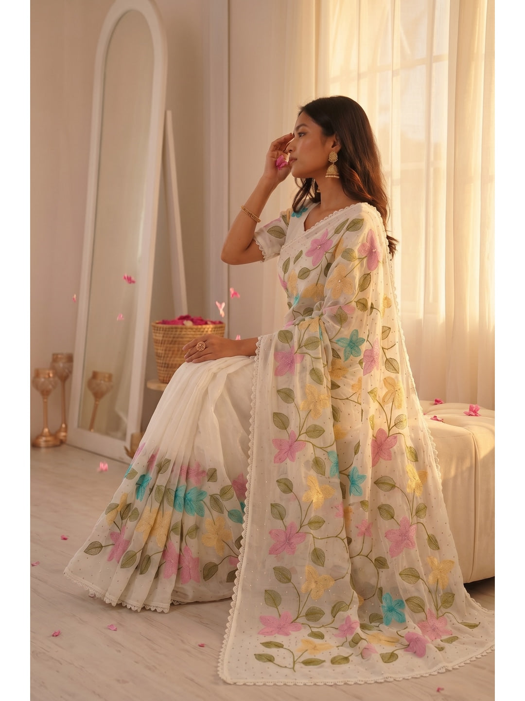 Peachmode White Viscose Saree with Floral Thread Work - Image 2