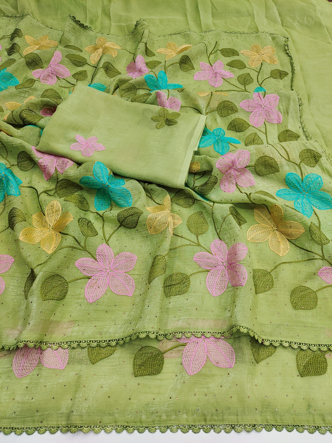 Peachmode Green Viscose Saree with Floral Thread Work - Image 8