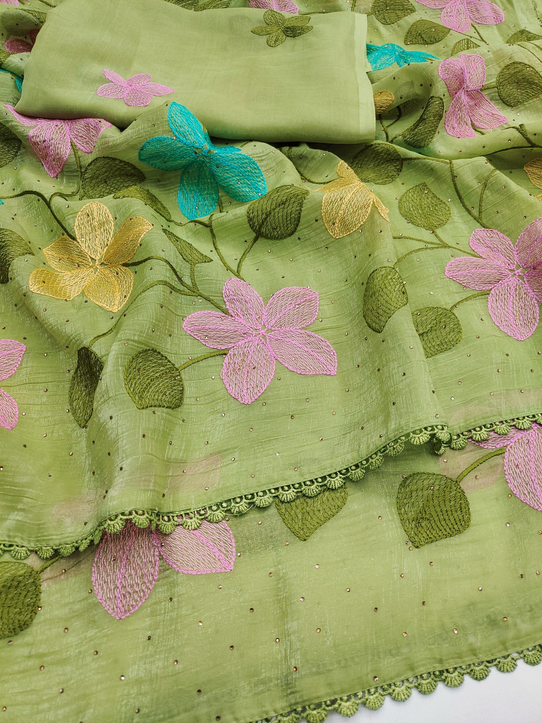 Peachmode Green Viscose Saree with Floral Thread Work - Image 9