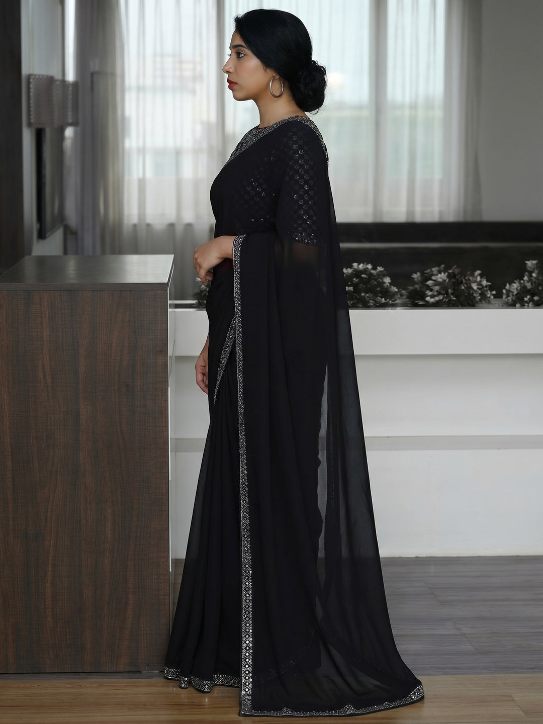 Beautiful Black Colored Partywear Solid Rangoli Silk Saree - Image 2