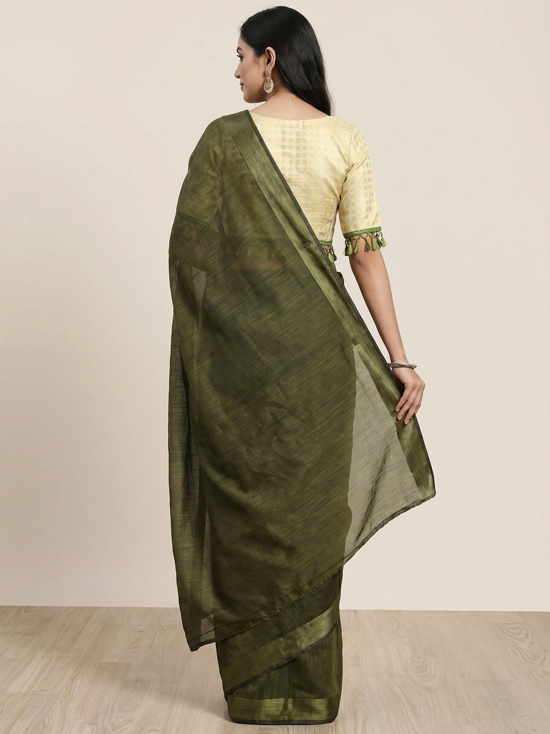 Attractive Mehdi Colored Casual Wear Cotton With Soft Satin Border Saree - Image 4