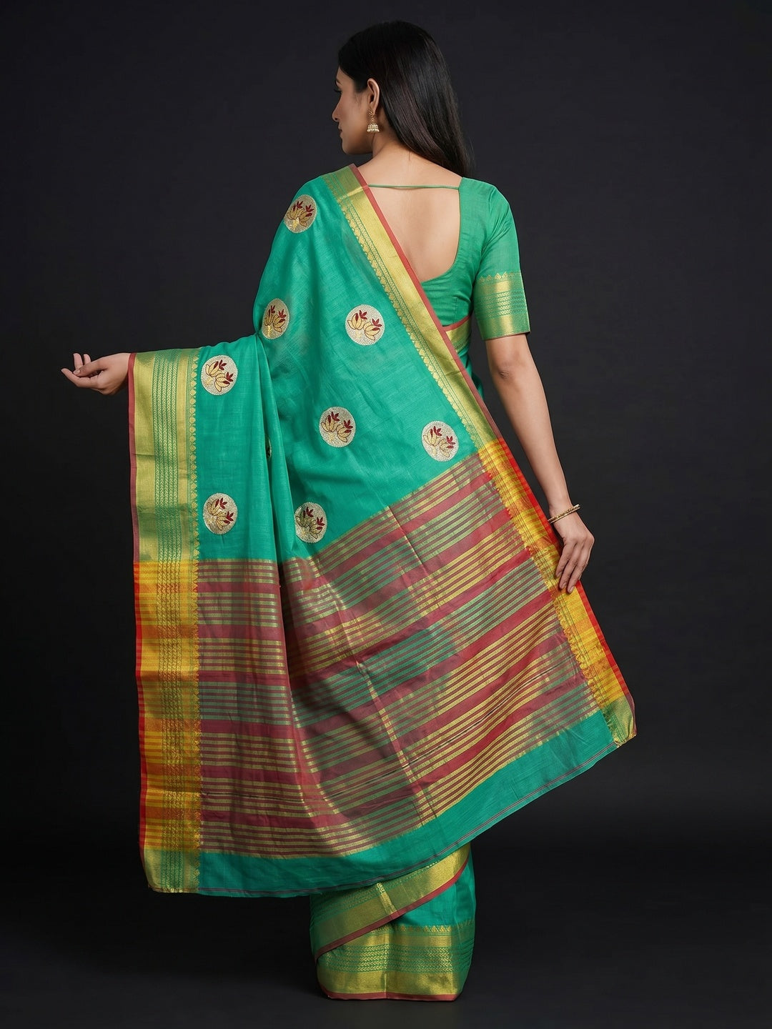 Green Casual Wear Woven Chanderi Silk Saree - Image 2