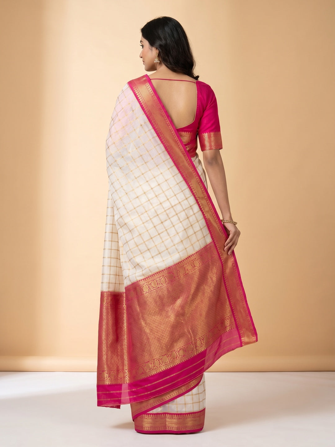 White & Rani Pink Checks With Woven Border Cotton Silk Saree - Image 4
