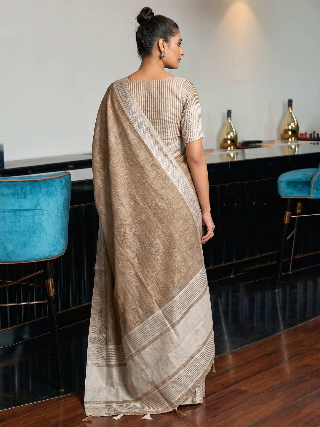 Brown Partywear Woven Linen Saree - Image 2