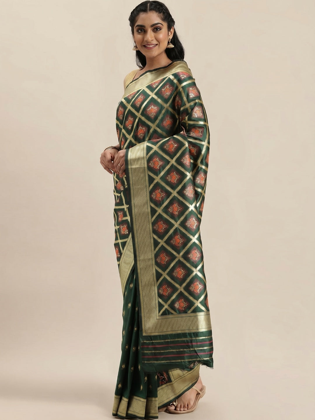 Women's Green Festive Wear Woven Kanjivaram Silk Saree With Unstitched Blouse - Image 1