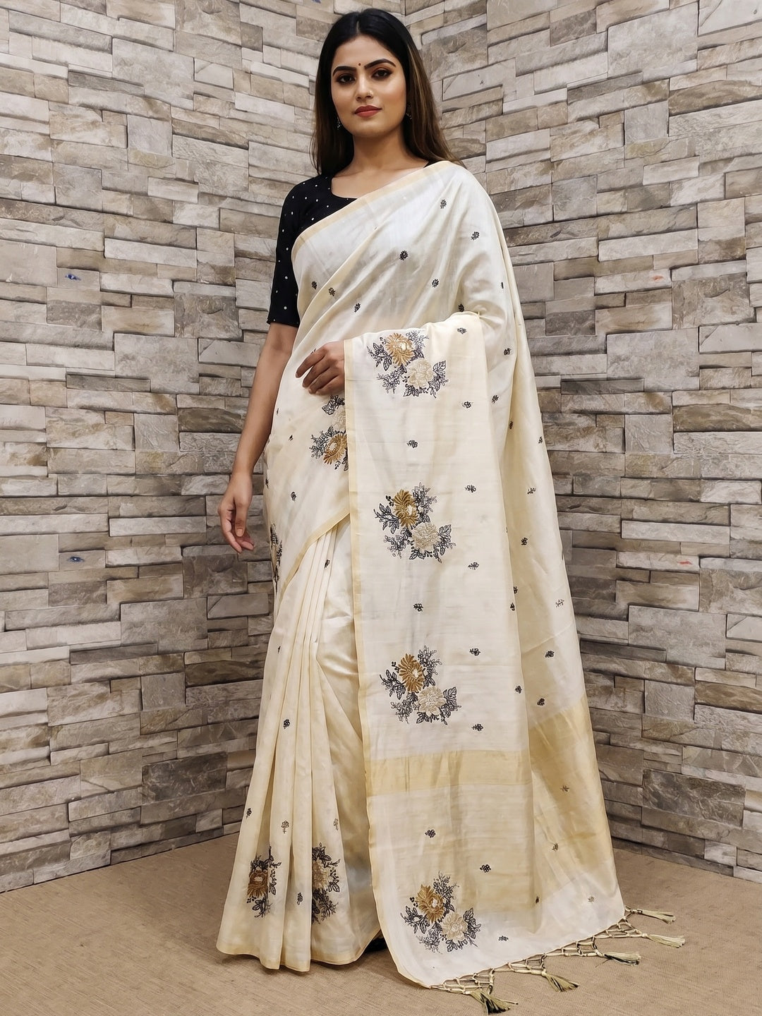 Offwhite Casual Wear Floral Embroidered Silk Saree - Image 1
