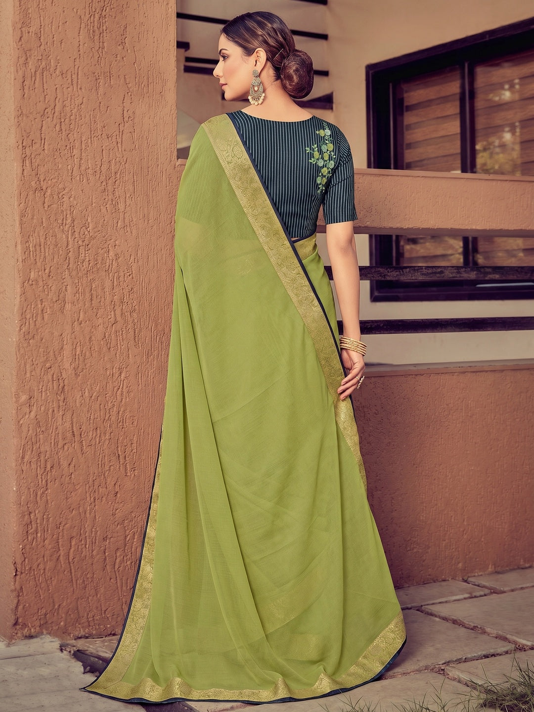 Mehendi Green Festive Wear Solid Chiffon Saree With Border - Image 2