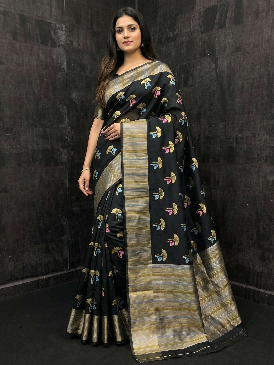 Black Casual Wear Printed Silk Saree - Image 1
