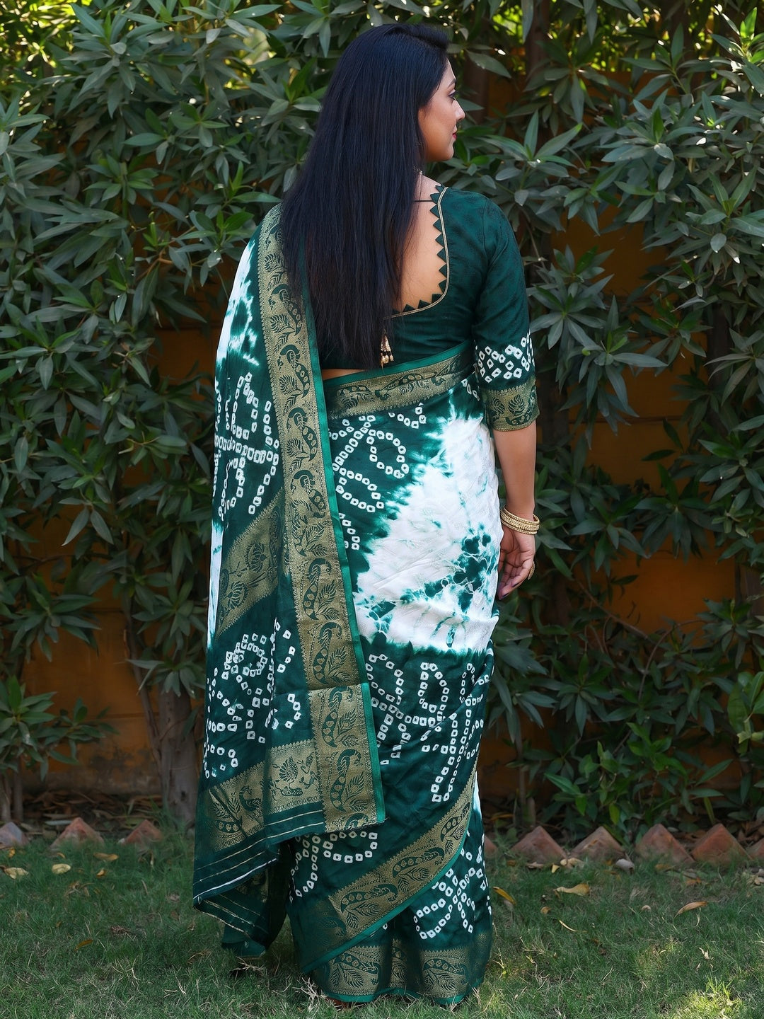Morpich Festive Wear Bandhani Printed Art Silk Saree - Image 1