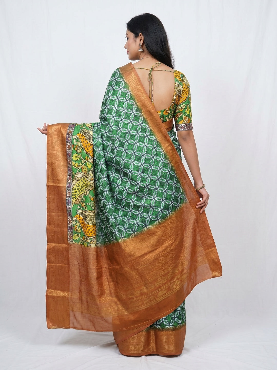 Green Digital Printed Khaadi Saree - Image 3