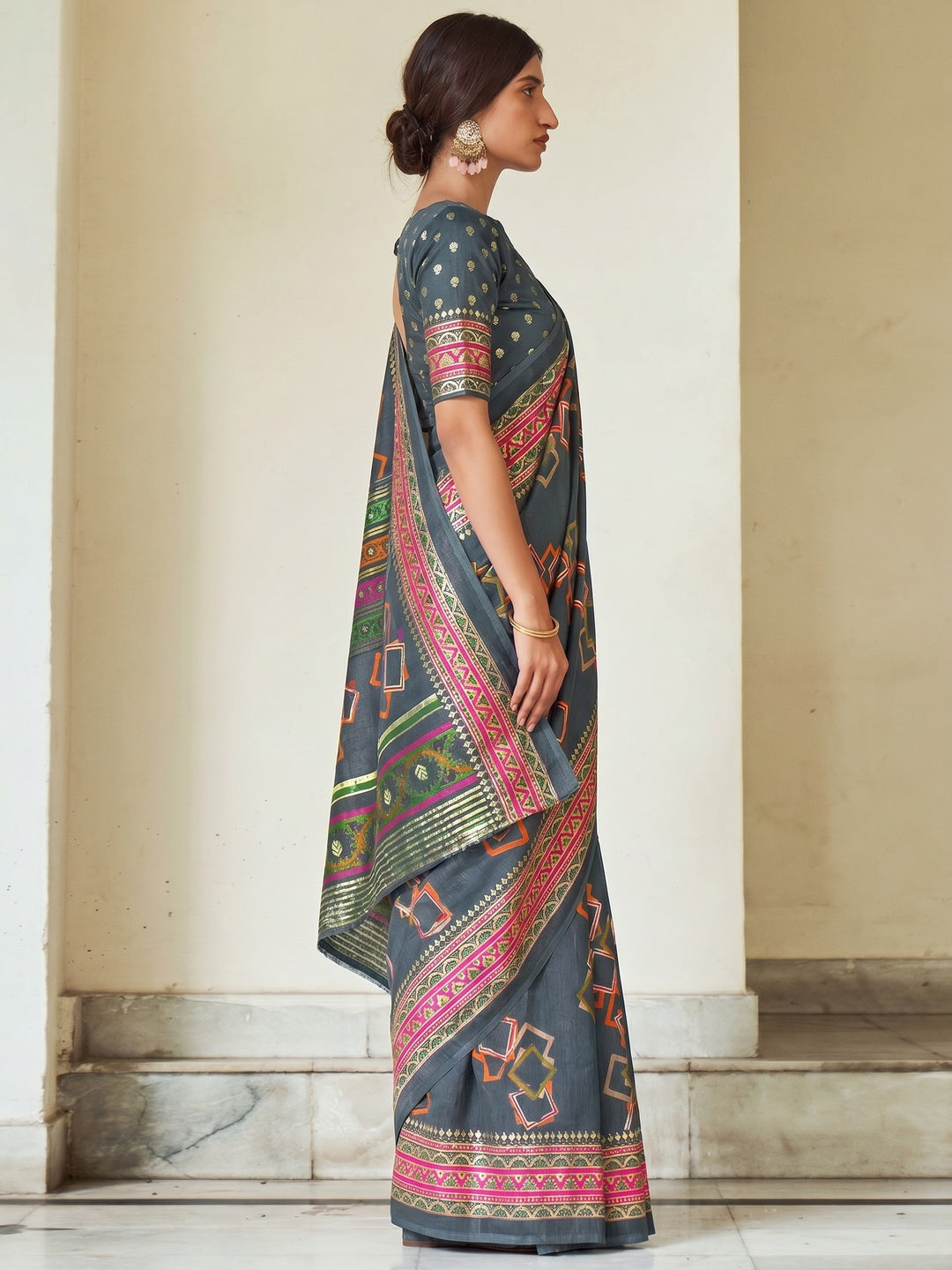 Grey Foil Digital Printed Cotton Blend Saree - Image 3